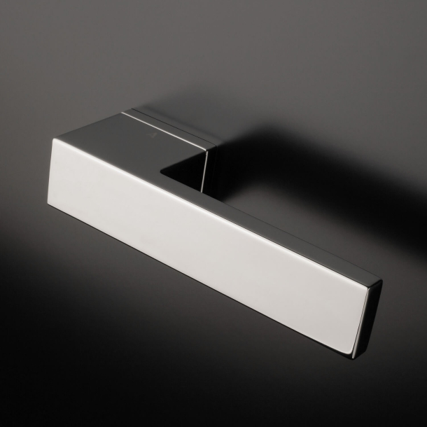 Aprile Door handle - Polished chrome - Model Carlina