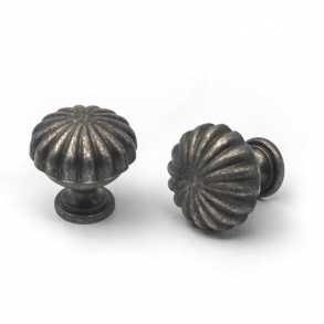 Gałki 168 - Stare żelazko - Enrico Cassina - 30 mm