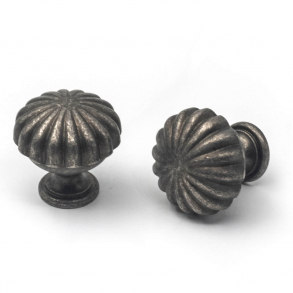 Gałki 168 - Stare żelazko - Enrico Cassina - 35 mm