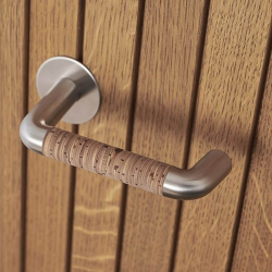 RANDI door handle - Brushed stainless steel and birch bark - NORDIC - Design Lars Vejen - cc 38 mm