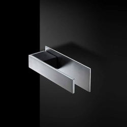 Randi Trgriffe SQUARE - links - Edelstahl und schwarzer Verbund - Friis og Moltke Design