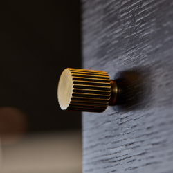 M�belknopp - Beslag Design - Antik brons - Helix Stripe-modell