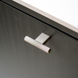 M�belknop T GRAF MINI - B�rstet st�l - 10 x 60 mm