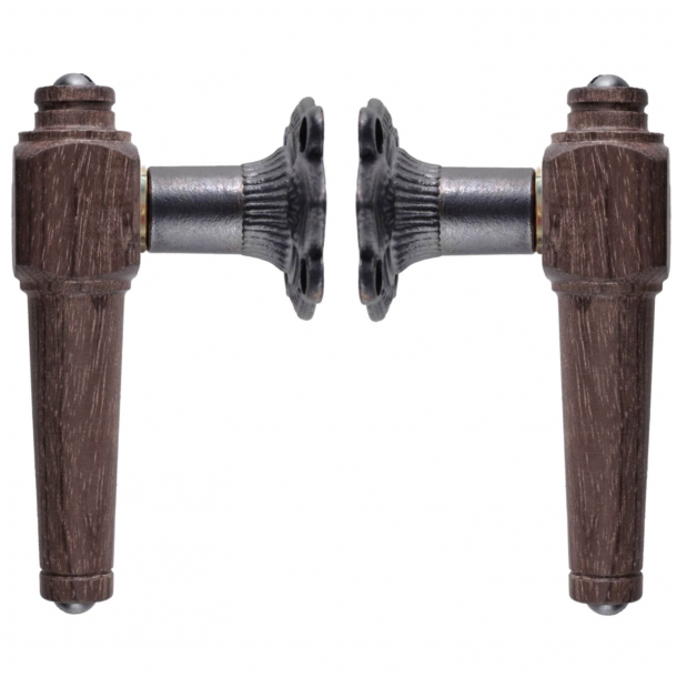 Drrhandtag - Tr - Rkt ek och oxiderad mssing - Modell SVANEMLLEN