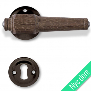 Drrhandtag - Tr - Rkt ek och svart lackerad mssing - Modell SVANEMLLEN - Nya drrar