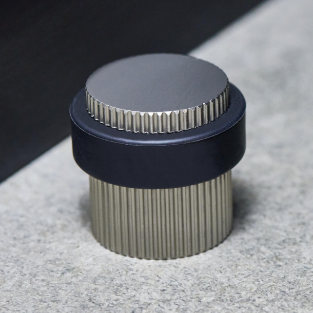 Ogranicznik do drzwi - Beslag Design - Stal nierdzewna - Model Helix Stripe