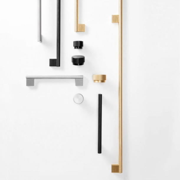 Cabinet Handle - Brass - Model GRAF BIG - cc 1168mm