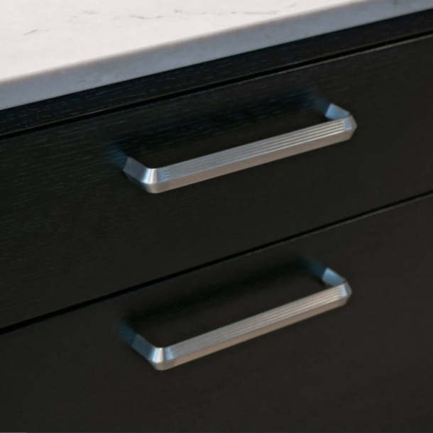 Beslag Design Cabinet handle - Stainless steel - Model Lines