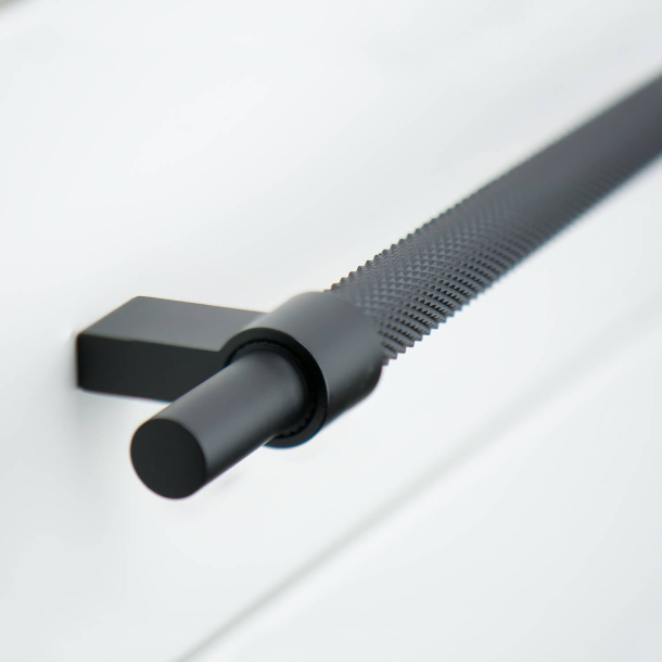 Cabinat handle - Matte black - Model PITCH - CC 128 mm