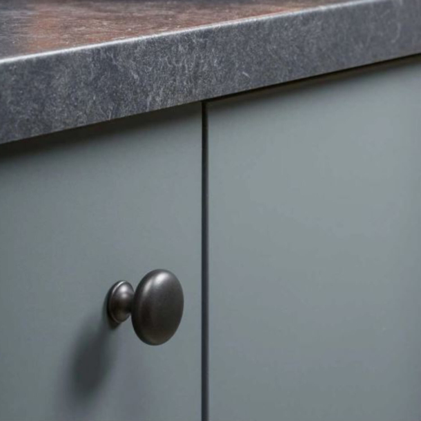 Beslag Design Cabinet knob - Antique black - Model Duke - 32 x 26 mm