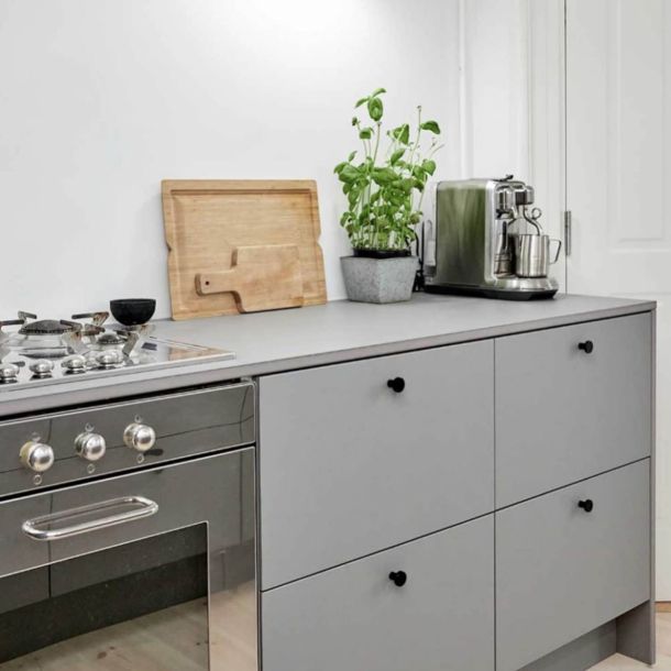 Beslag Design Cabinet knob - Matt black - 25 x 28 mm