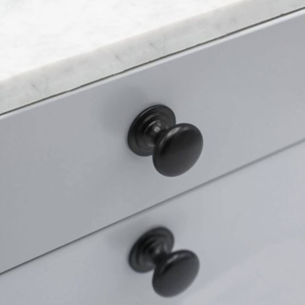 Ga&#322;ka meblowa-  Mynta - Czarna - 32 mm