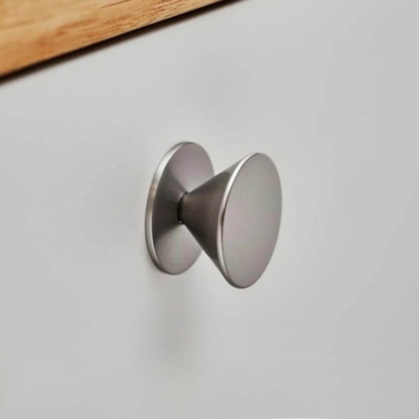 Beslag Design Cabinet knob - Stainless steel - Model Orbit