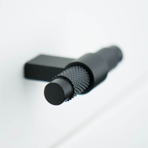Cabinat handle - Matte black - PITCH - 60 mm