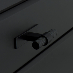 Uchwyt do mebli - Czarny matowy - Pitch z podk&#322;adk&#261; - 60 mm