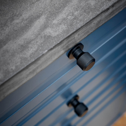 Furnipart Skpknopp - Matt svart - Model MANOR - 30 x 35 mm