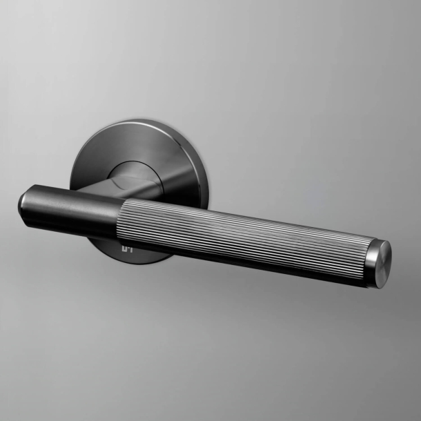 Klamka do drzwi - Buster+Punch - Gun Metal - Model LINEAR - cc38mm