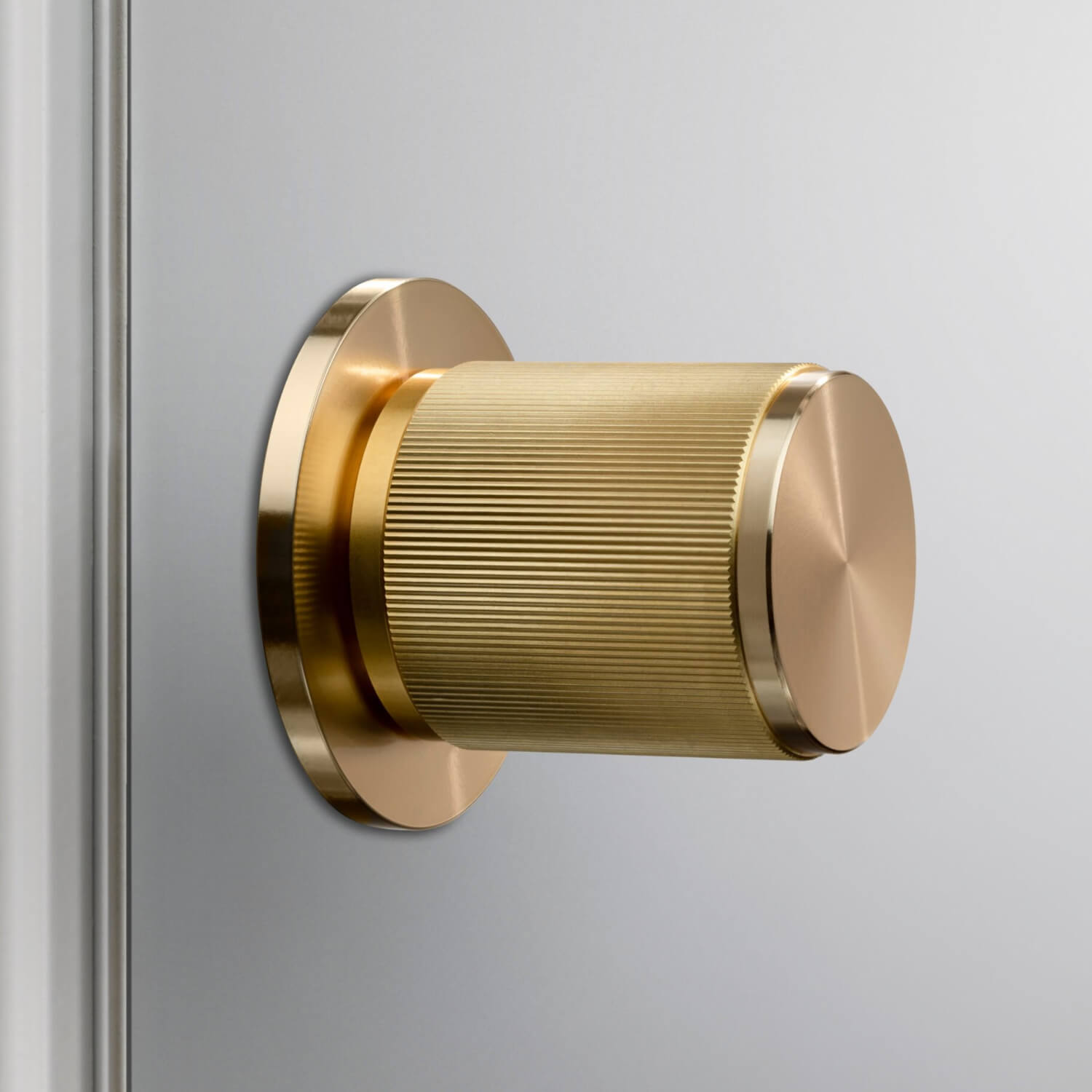 Buster+Punch Door knobs - Brass - Model LINEAR - cc30/38 mm - BUSTER+PUNCH Door  knob - VillaHus