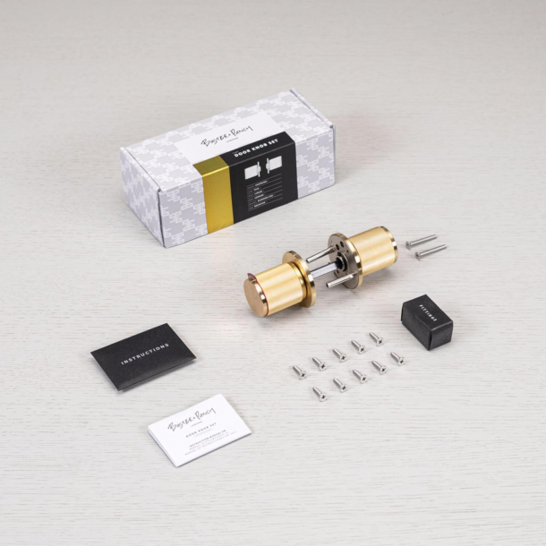 Buster+Punch Door knobs - Brass - Model LINEAR - cc30/38 mm