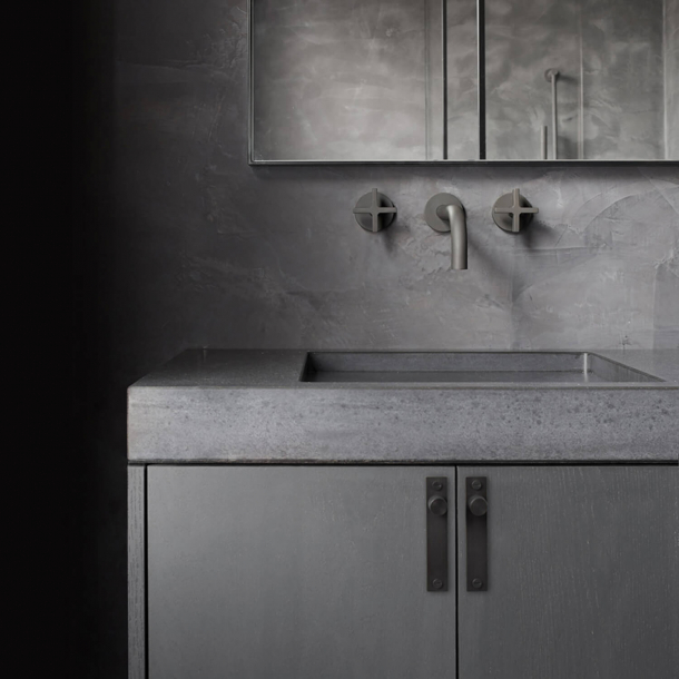 Buster+Punch Cabinet knobs with backplate - Smoked bronze - Model Cross (2 pcs)