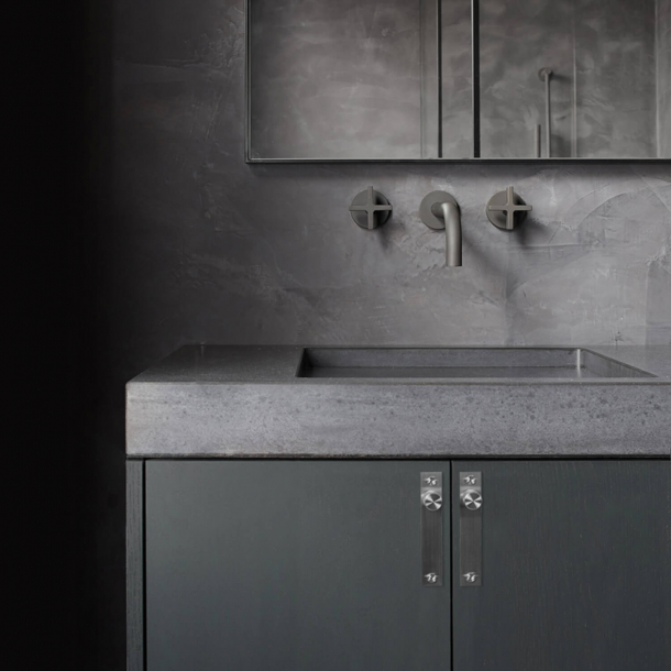 Buster+Punch Cabinet knobs with backplate - Stainless steel - Model Cross (2 pcs)