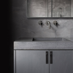 Buster+Punch Mbelknoppar med lngskylt - Svart - Modell Cross (2 st)