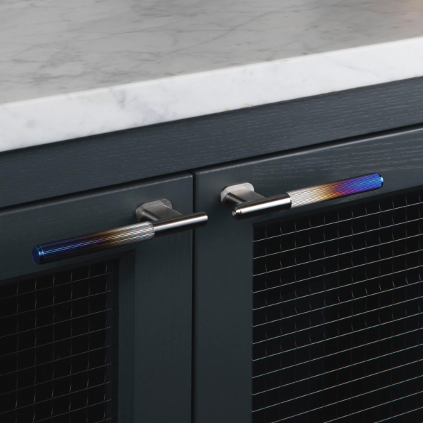 Buster + Punch - Linear L-Bar - Solid Burnt Steel