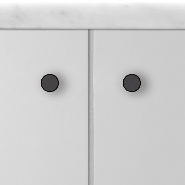 Buster + Punch - LINEAR - Mbelknoppar (2 st) - Svart - 12 x 25 mm