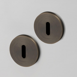 Buster+Punch Schlsselrosette - Industrielles Design - Innenbereich - Gerucherte Bronze - cc35mm