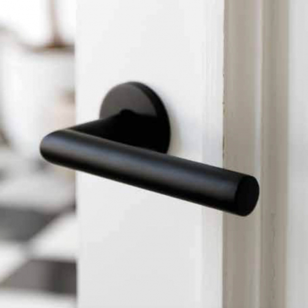 Drgreb LBII-19 - Mat sort - Model BASICS - Design by FORMANI