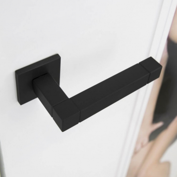 Drgreb JB100 - Mat sort stl - Model SQUARE - Design by Jan des Bouvrie