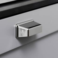 Furnipart Uchwyty meblowe - B&#322;yszcz&#261;cy nikiel - Model Equester Cup