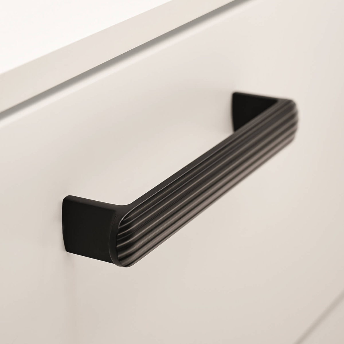 Furnipart cabinet handle - Brushed matt black - Model Station - cc