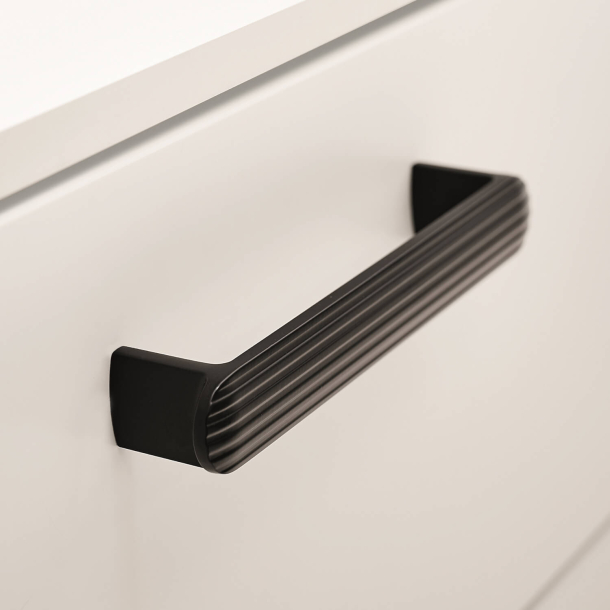 Furnipart cabinet handle - Matt black - Model Fluted