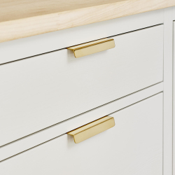 M&ouml;belhandtag - Furnipart - Obehandlad polerad m&auml;ssing - Modell Patina 120 mm