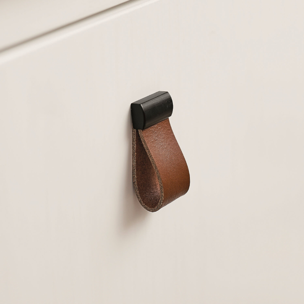 Furnipart Cabinet Knob - Tan leather / Black finish - Model Strap