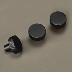 Furnipart - Ga&#322;ka do mebli  - Matowa czer&#324; - Model Simon