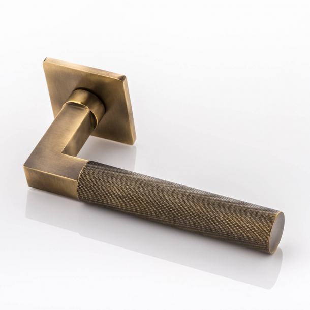 Joseph Giles Door handle - Antique brass - Model LV1143