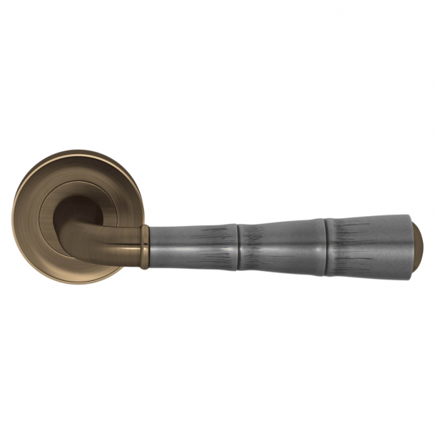 Turnstyle Design Door handle - Amalfine - Alupewt / Antique brass - Model DF3009