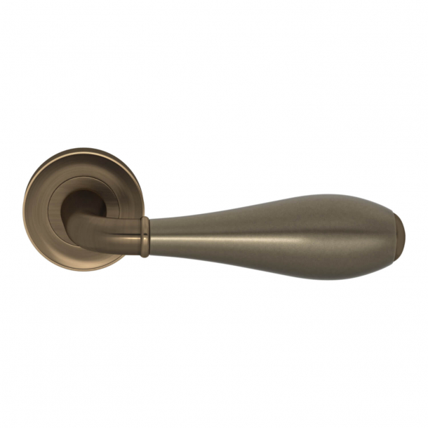 Drgreb - Turnstyle Designs - Amalfine - Slv bronze / Antik messing - Model DF3025