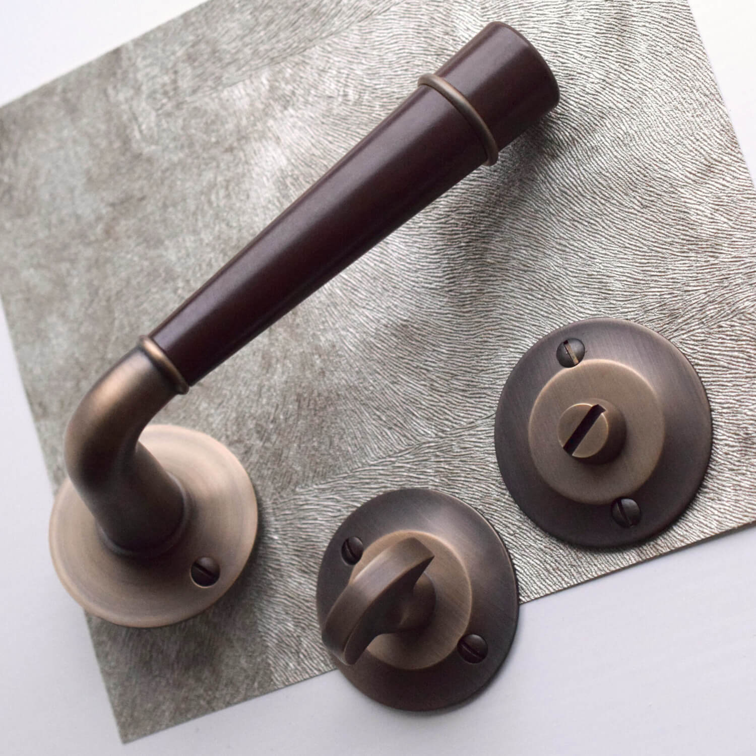 Door handles - Model DF4455 Turnstyle Design