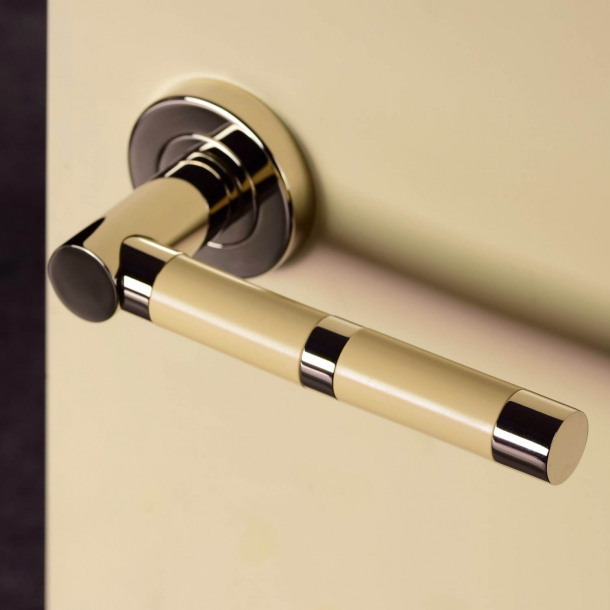 Drgreb - Turnstyle Designs - Amalfine - Sort bronze / Poleret messing - Model P2771