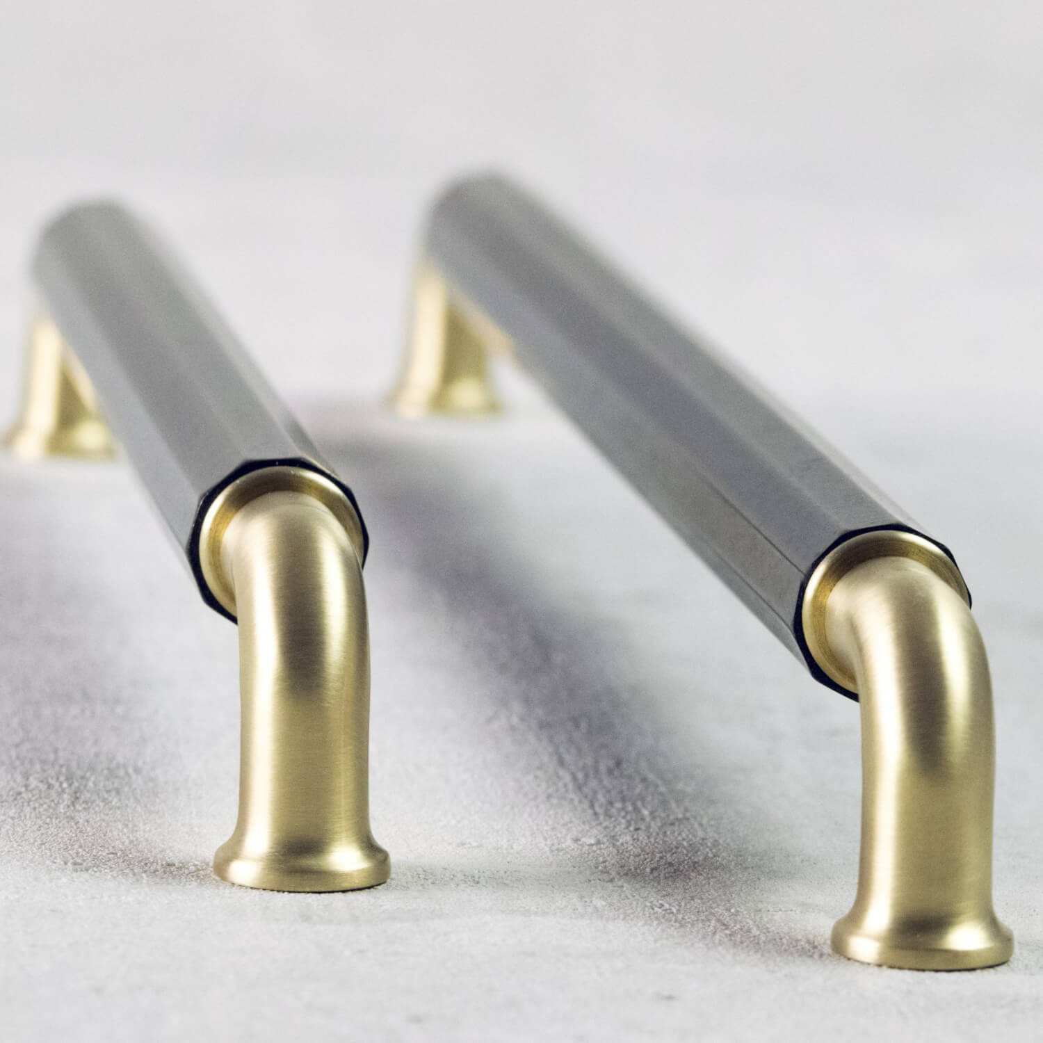 Turnstyle Design Cabinet Handle - Faceted - Amalfine - Model YF3077