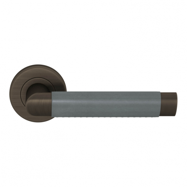 Turnstyle Design Door handle - Slate gray leather / Vintage patina - Model C1013