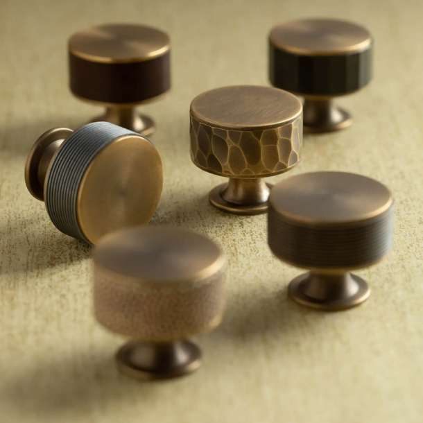 Mbelknop  Turnstyle Designs  Mrk poleret messing  Model HS2090