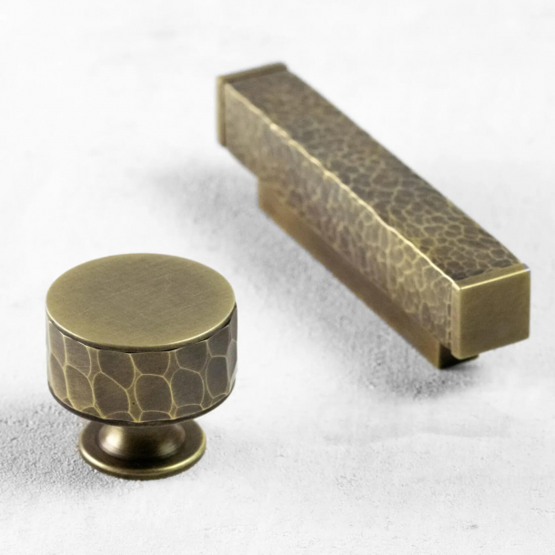 Mbelknop  Turnstyle Designs  Mrk poleret messing  Model HS2090