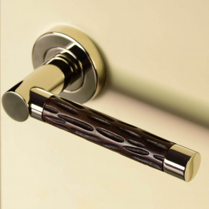 Door handles - Model P1015 Turnstyle Designs