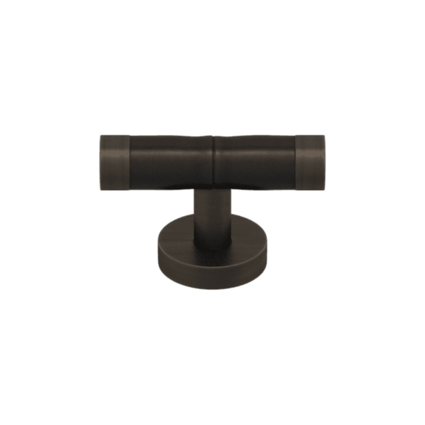 T-bar M&ouml;belhandtag - Turnstyle Designs - svart brons Amalfine / Vintage Patina - Model P1012