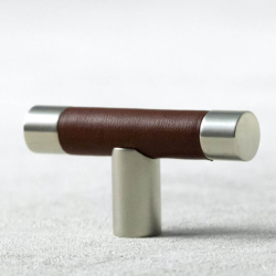 T-bar - Turnstyle Designs - Chokoladefarvet Lder / Antik messing - Model R1198