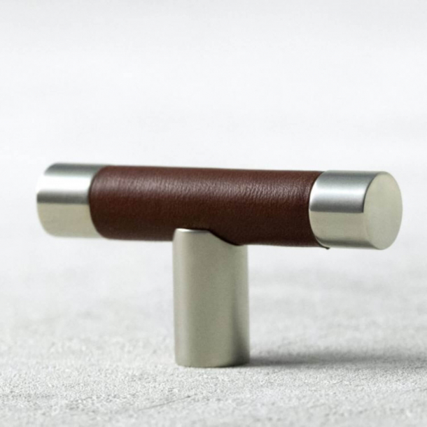 T-bar - Turnstyle Designs - Chokoladefarvet Lder / Antik messing - Model R1198